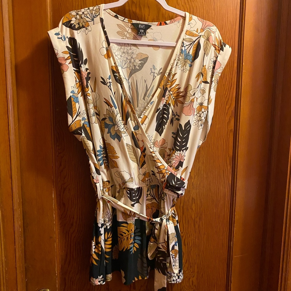 F&F, Faux Wrap Top, with Waist Bow, Floral, Size 18